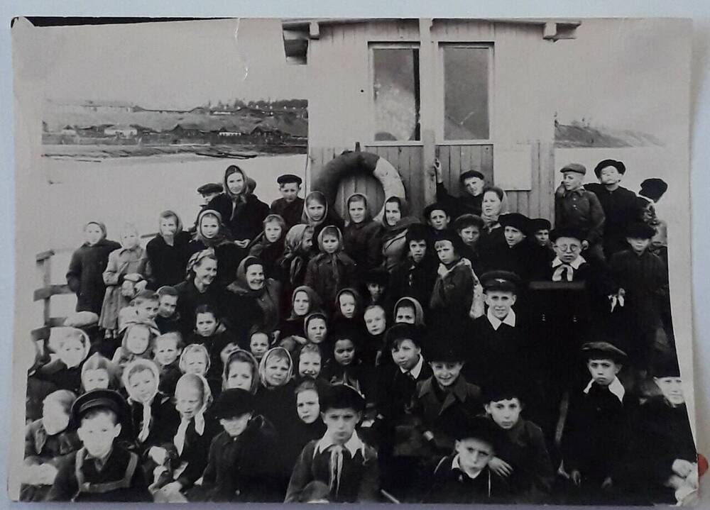Фотография школы.